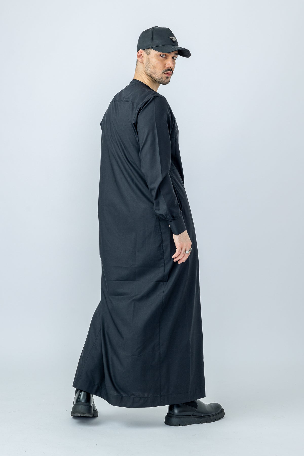 Black Omani With Cuff Sleeve