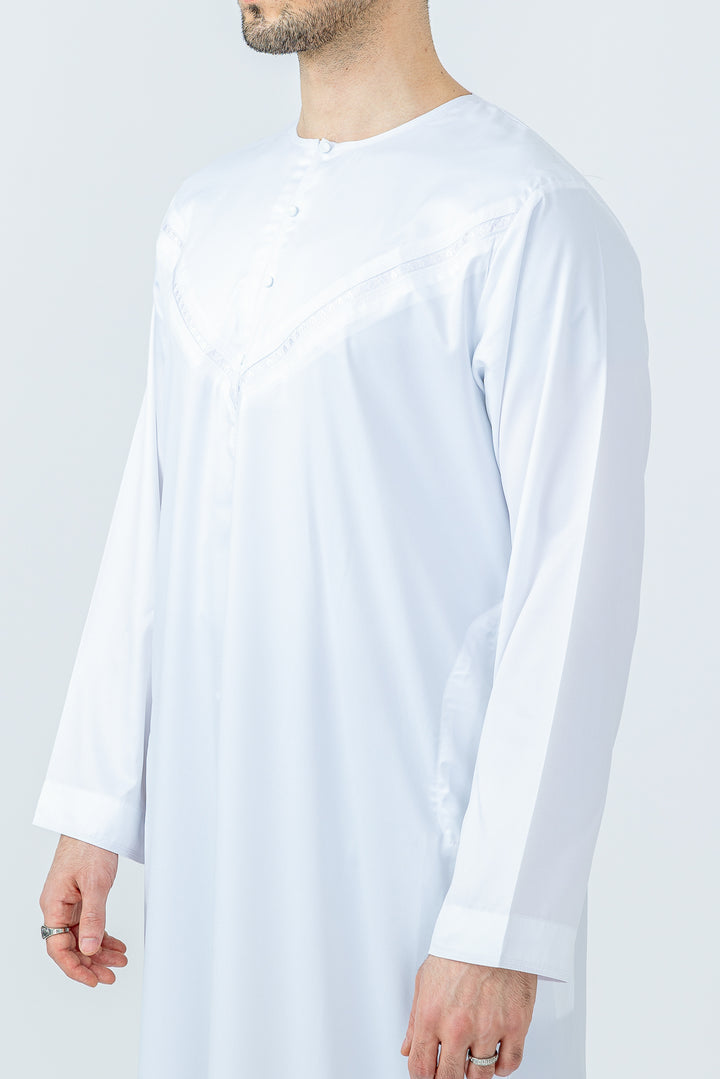 Iced White Omani Jubbah - JLifestyle Store