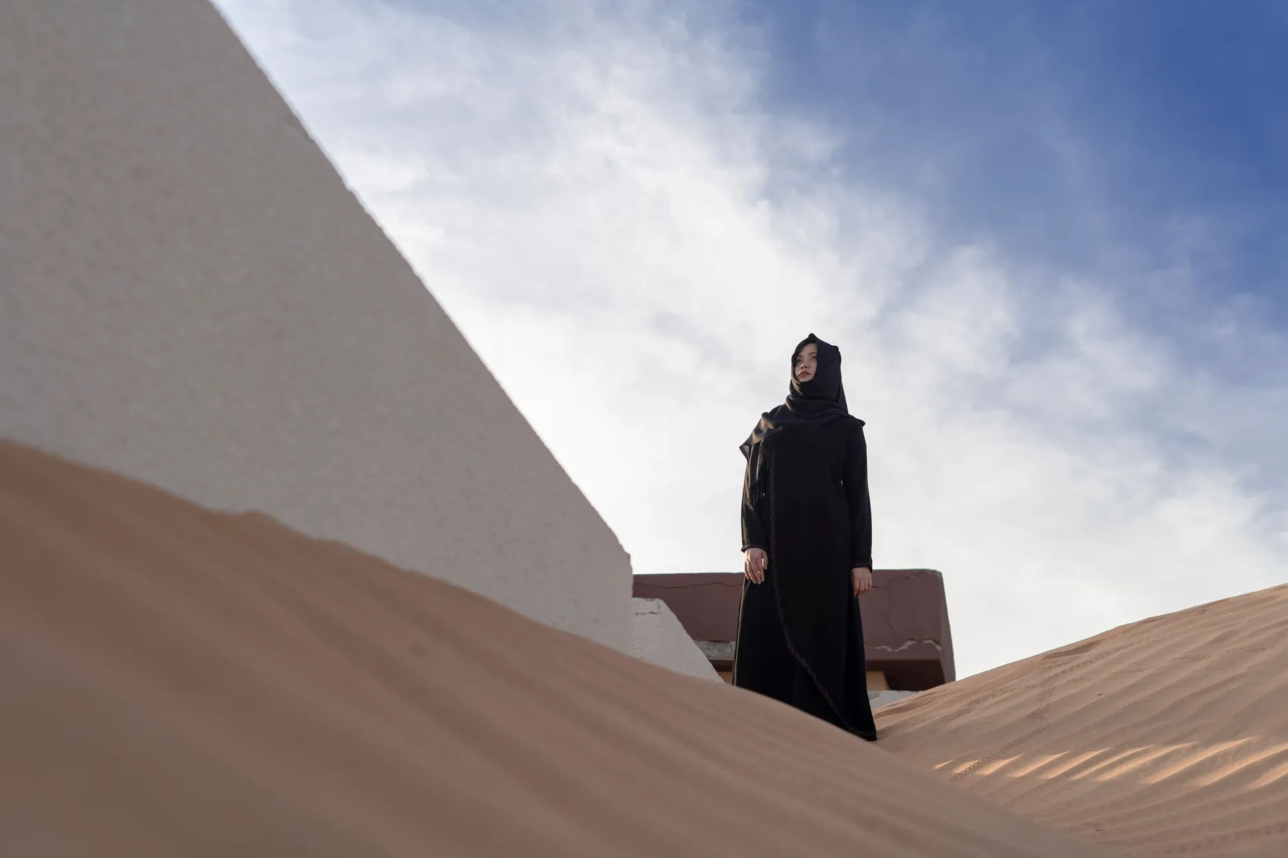 11 Gorgeous Abaya Trends to Follow this Year