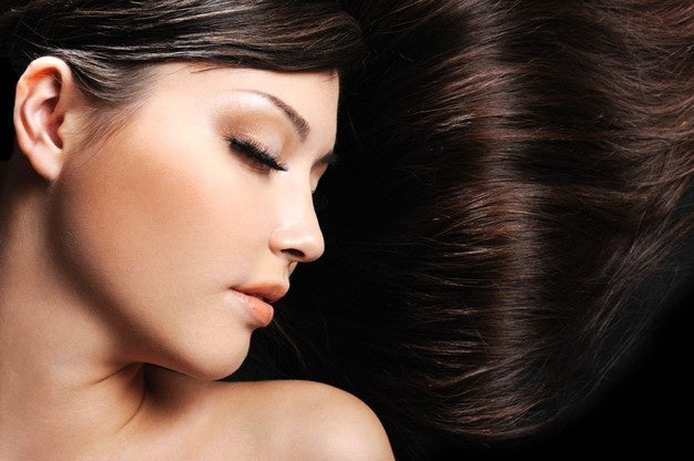5 Amazing Benefits Of Oiling Your Hair