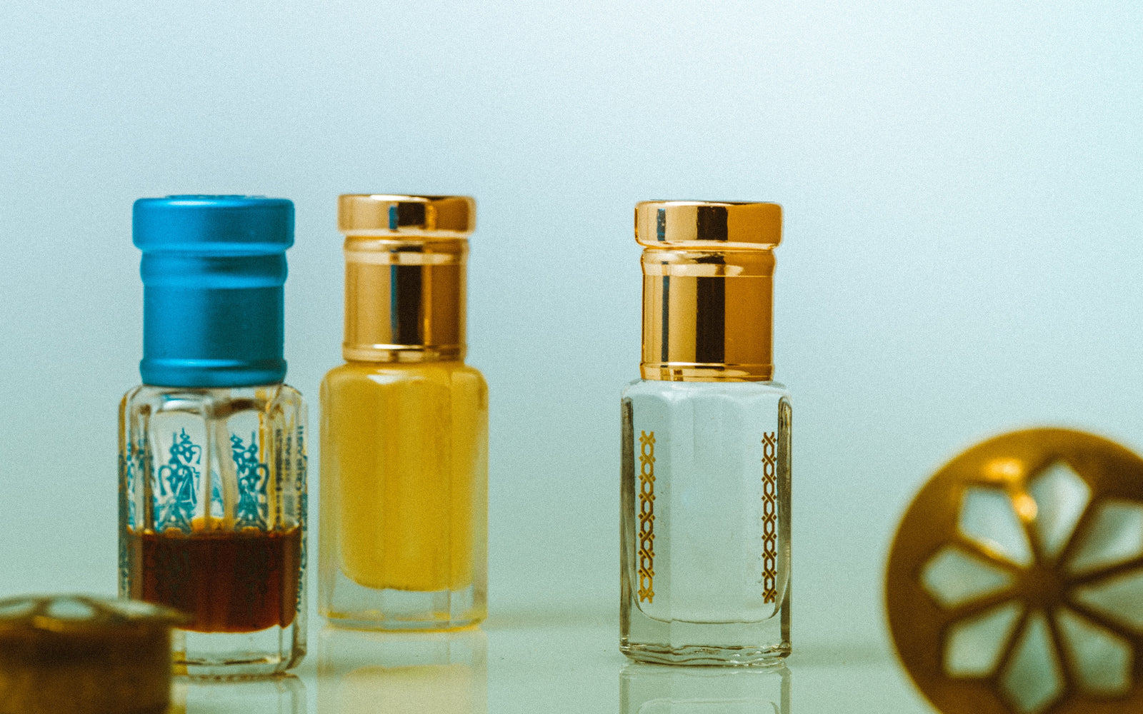 How to Apply Attar Concentrated Perfume Oil Jubbas