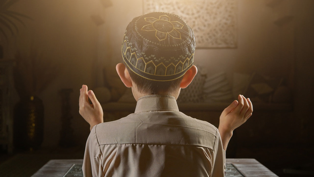 5 Tips to Explain Allah to Your Child