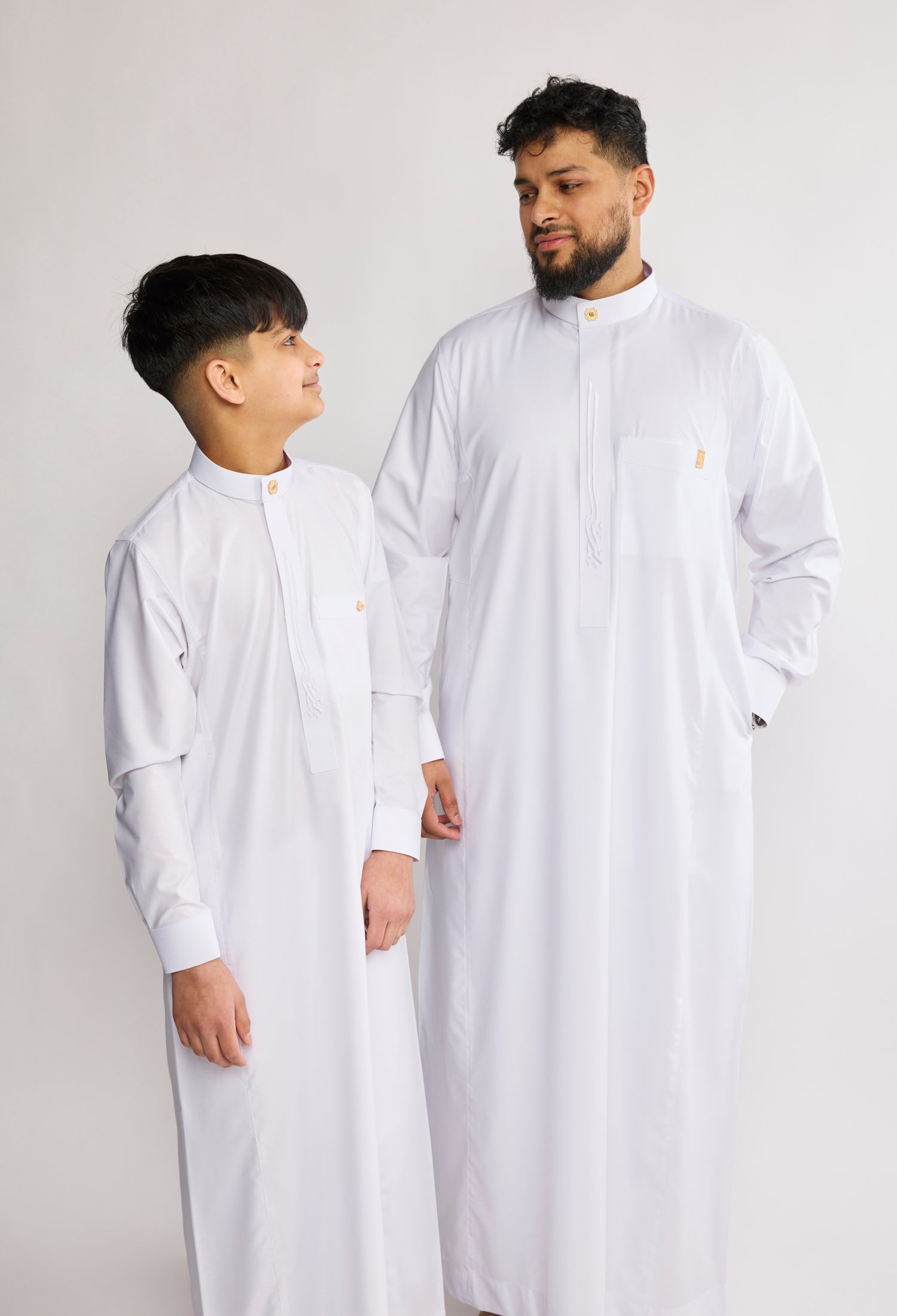 J2512 White Collar Thobe