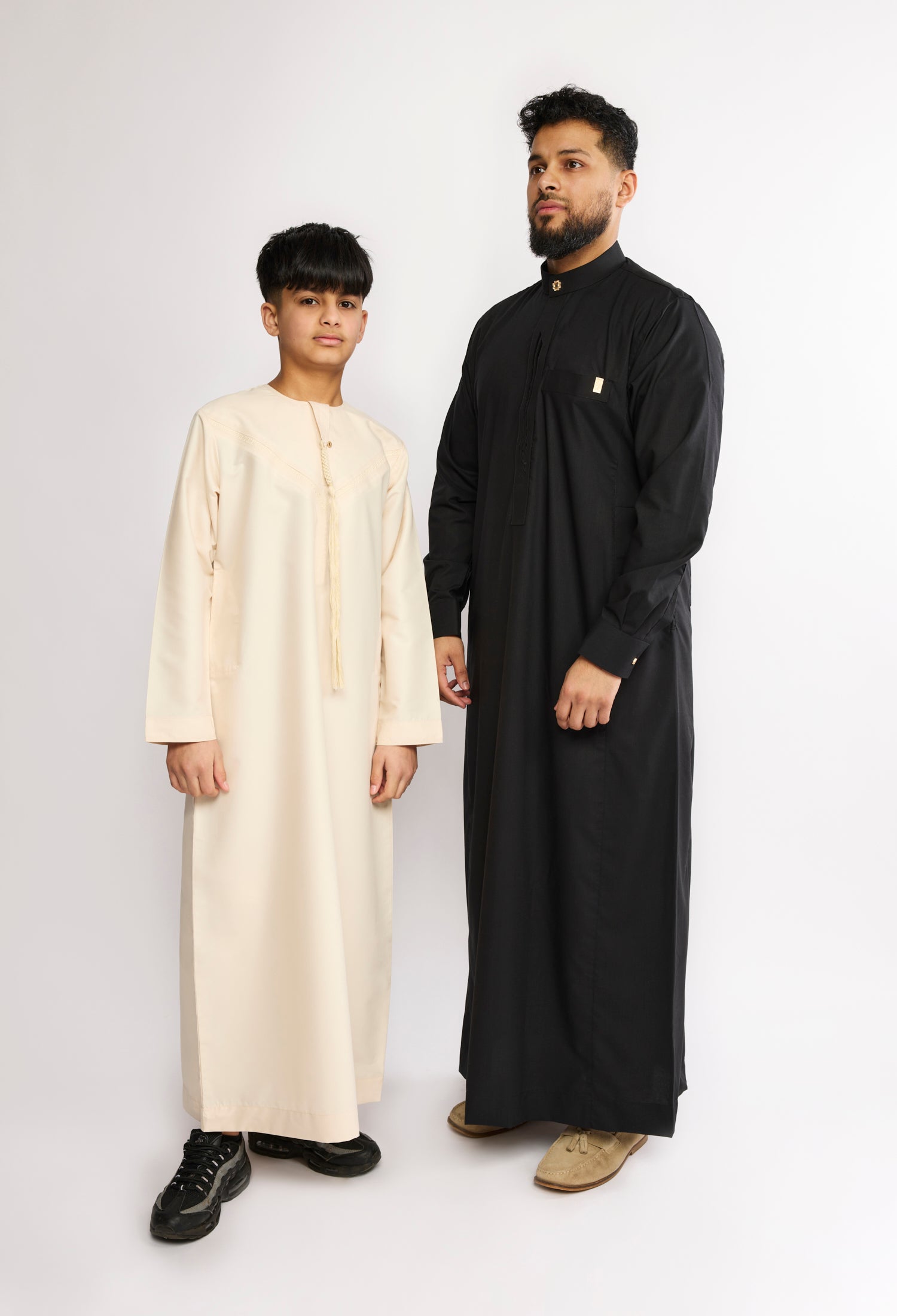 J2512 Black Collar Thobe
