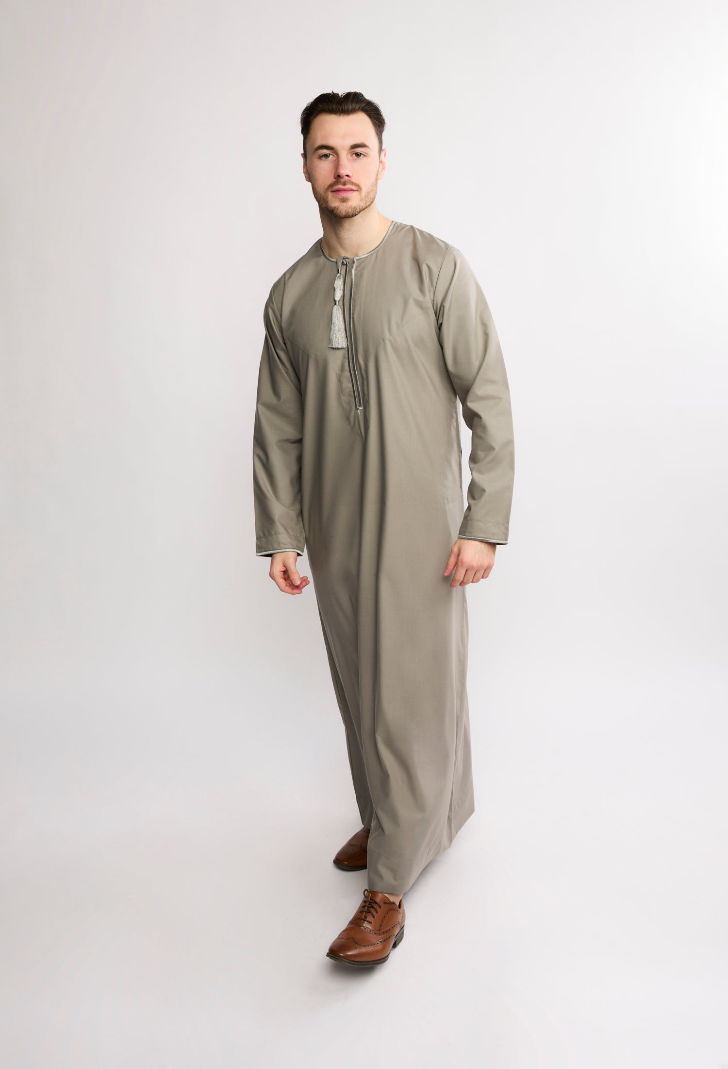 J2513 Gray Olive Habeel Thobe