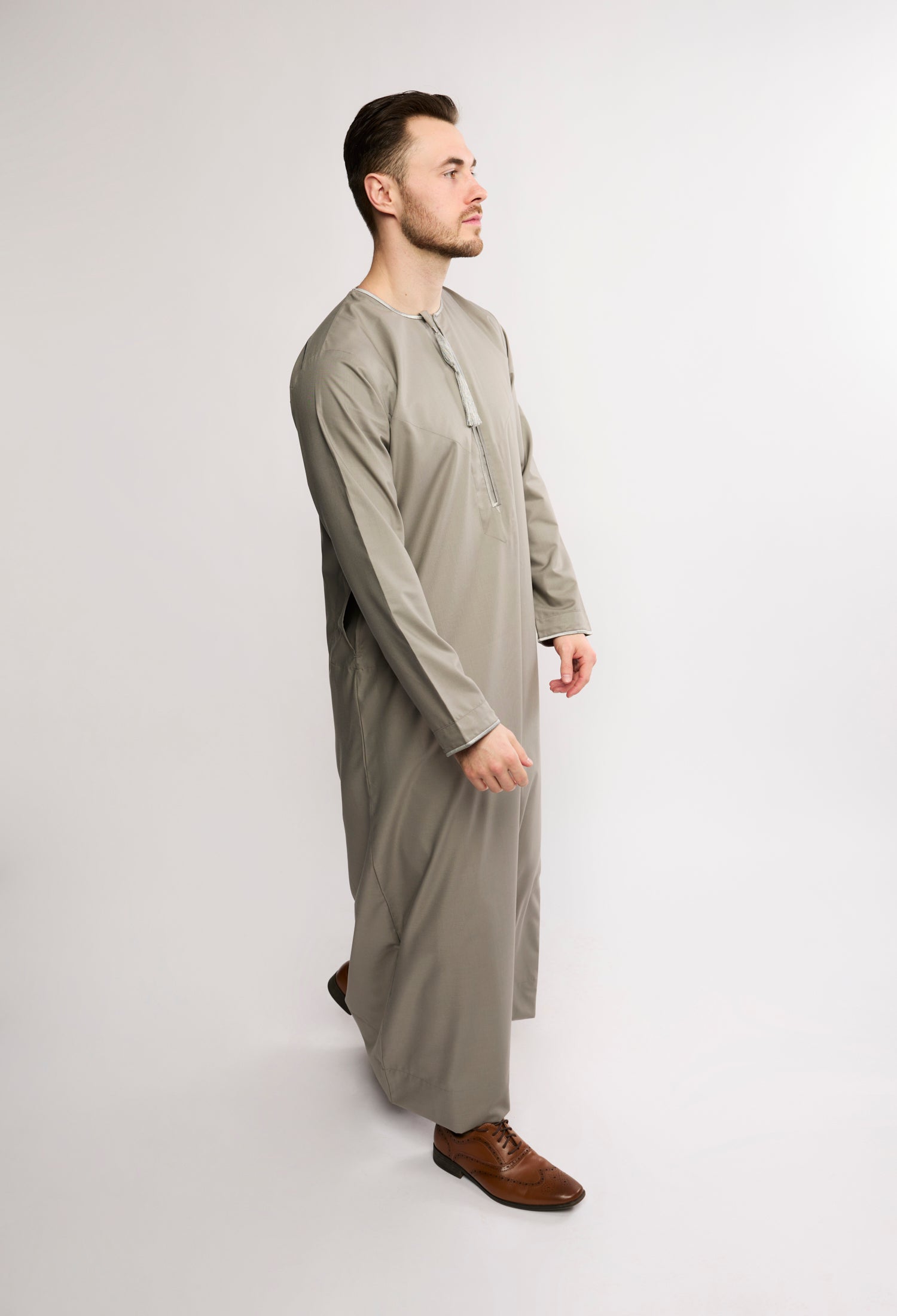 J2513 Gray Olive Habeel Thobe