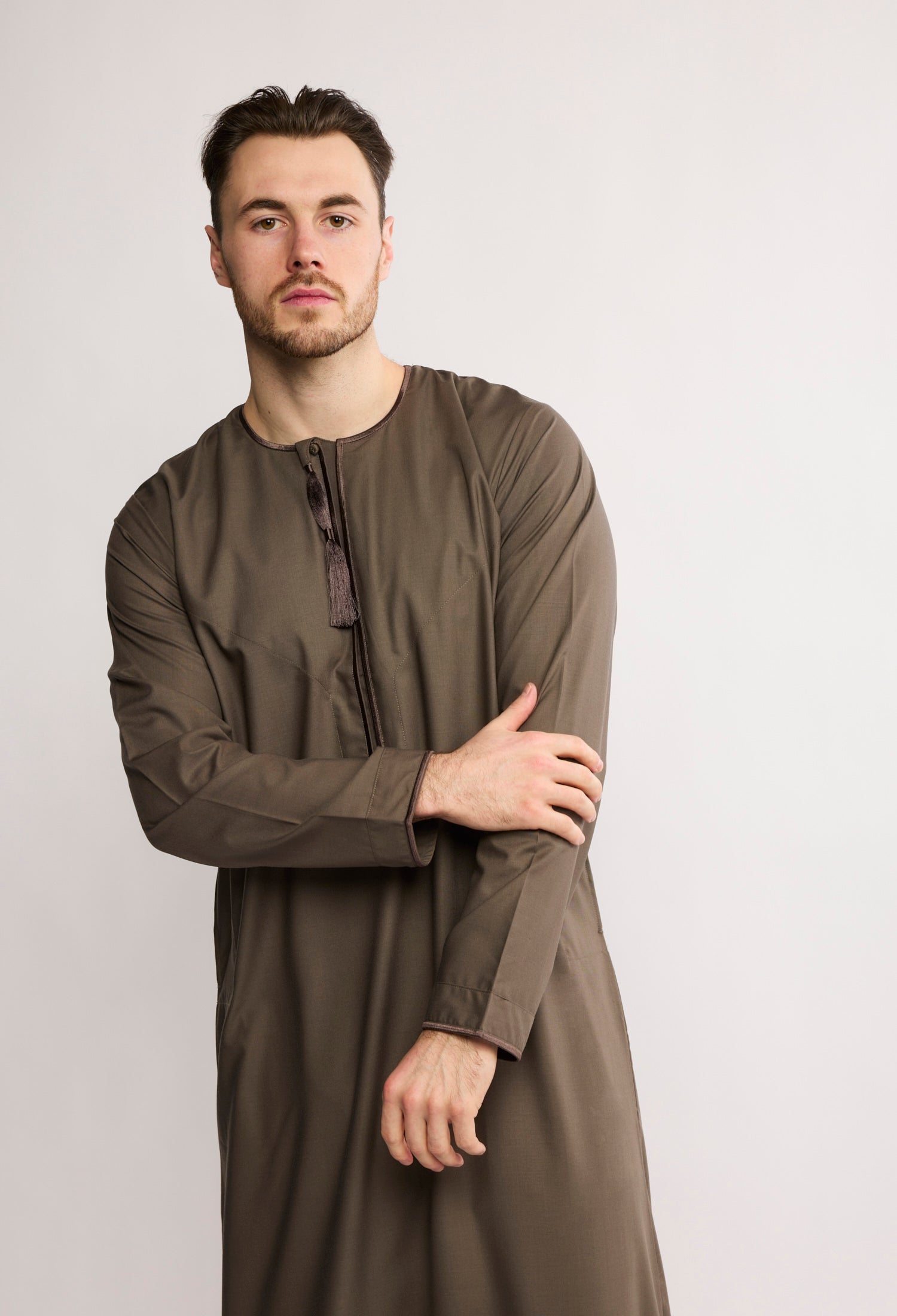 J2513 Kabul Habeel Omani Thobe