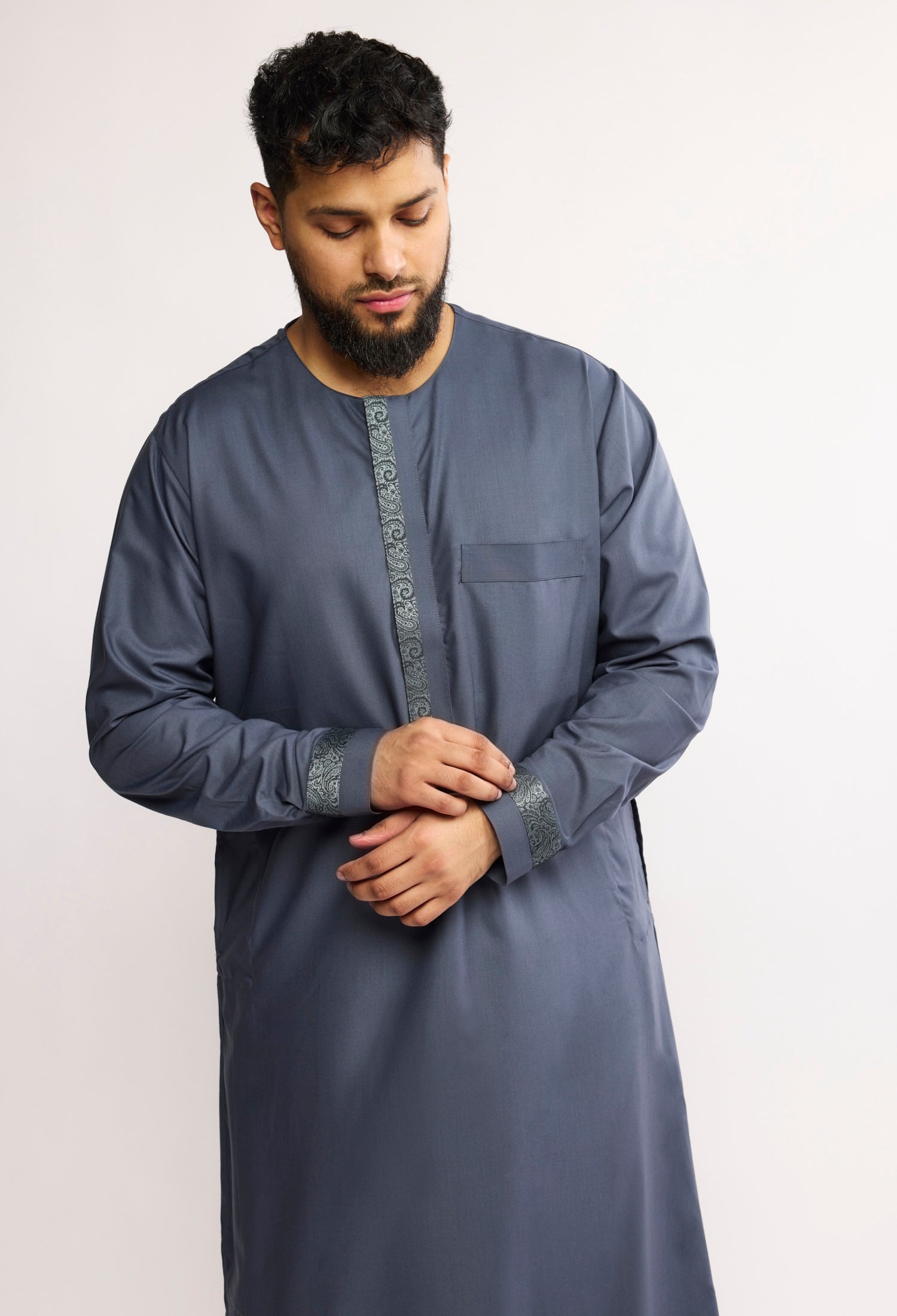 J149 Steel Grey Omani