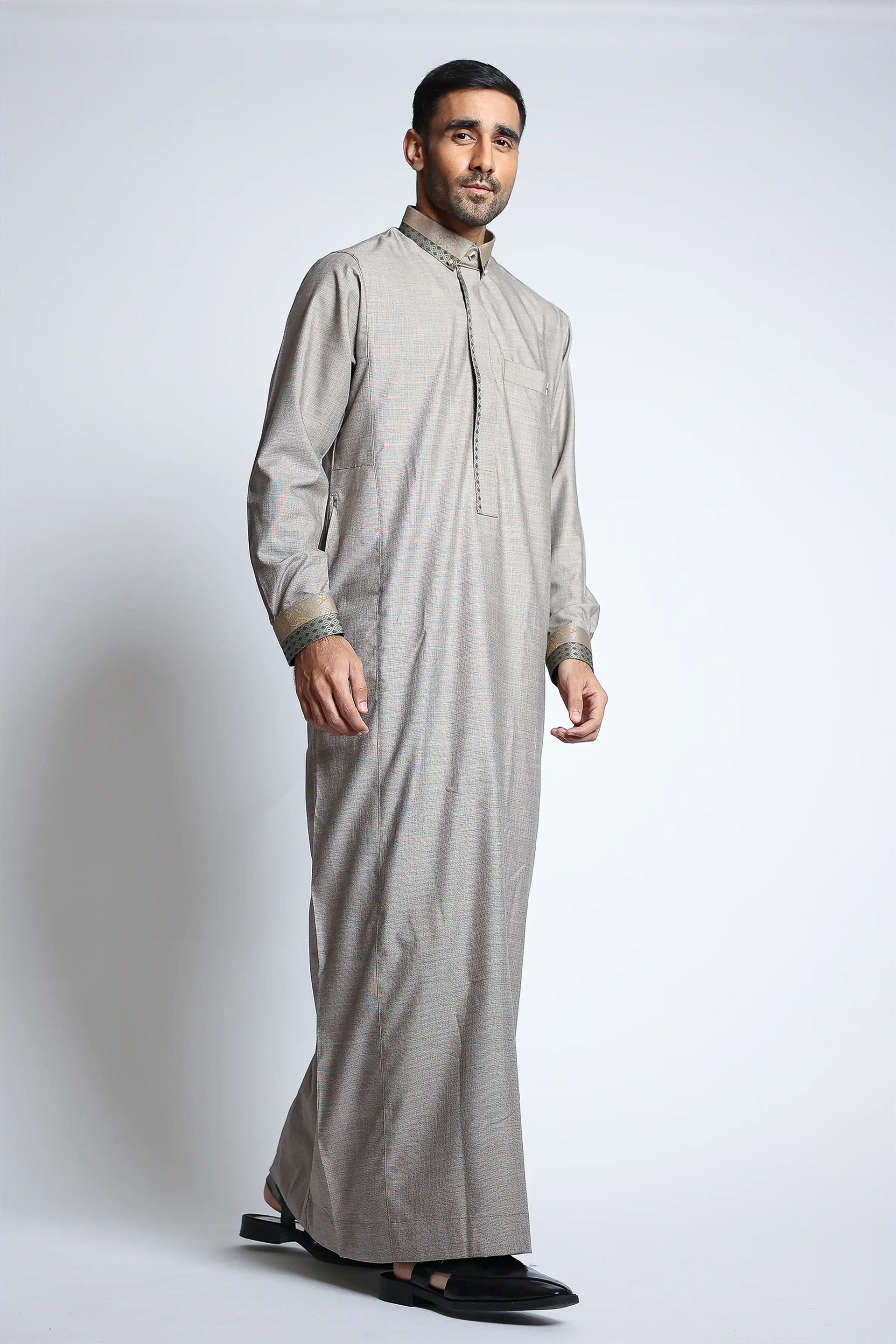 J136 C3 Wild Sand Thobe