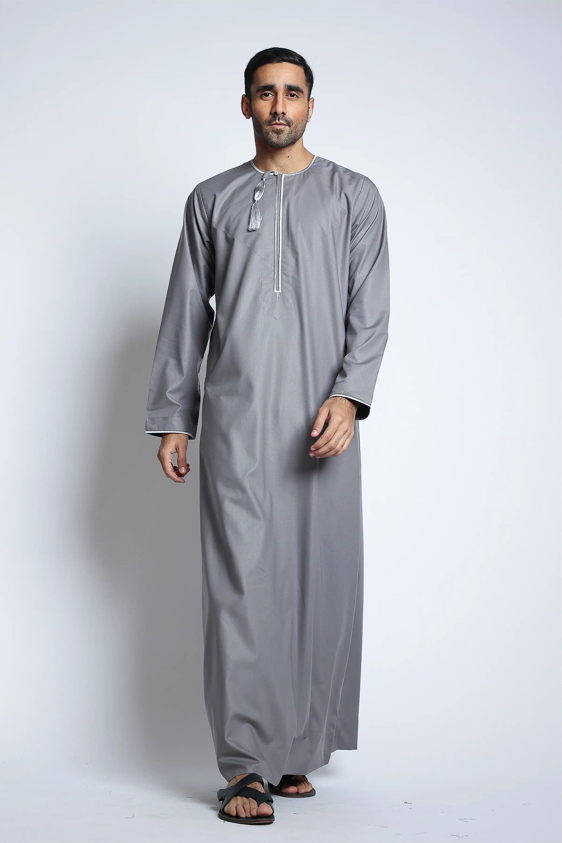 J143 C1 Grey Habeel Thobe