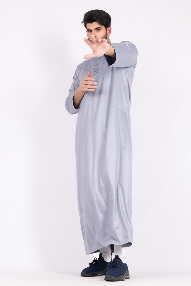 Pastel Grey Omani Thobe