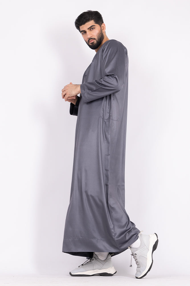 Midnight Black Omani Kandura