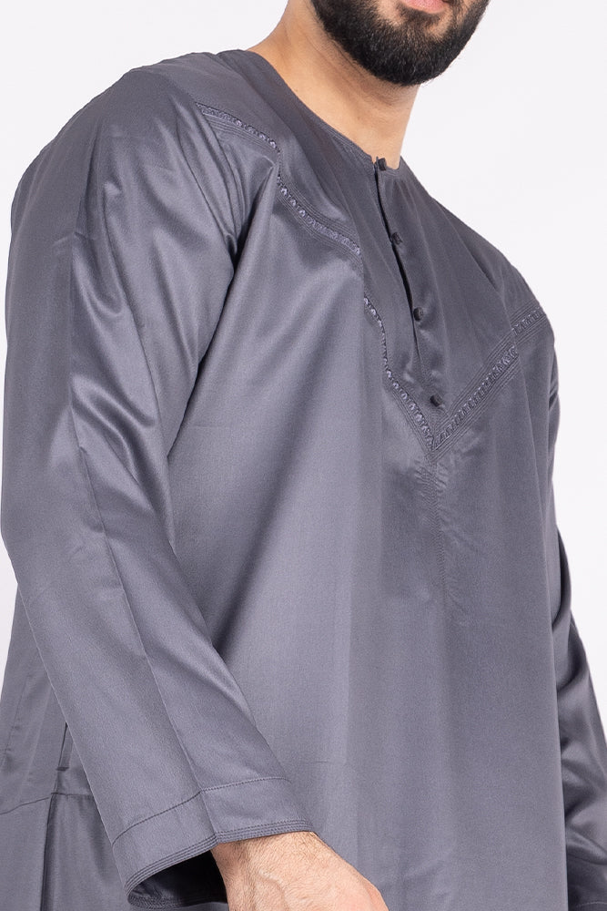 Midnight Black Omani Kandura