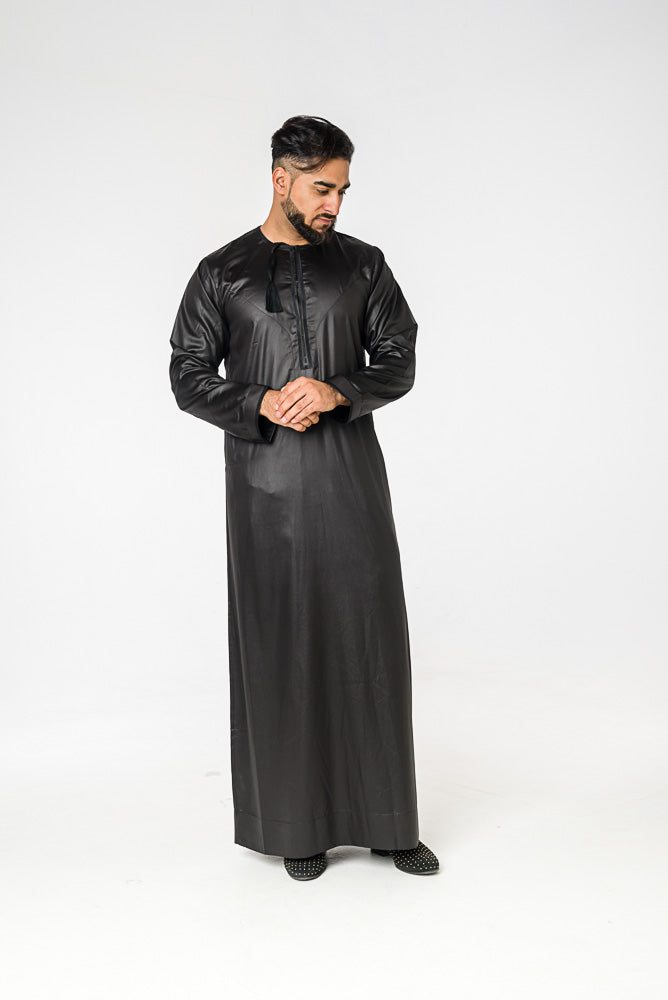 Omani Thobe SS19 - jubbas.com