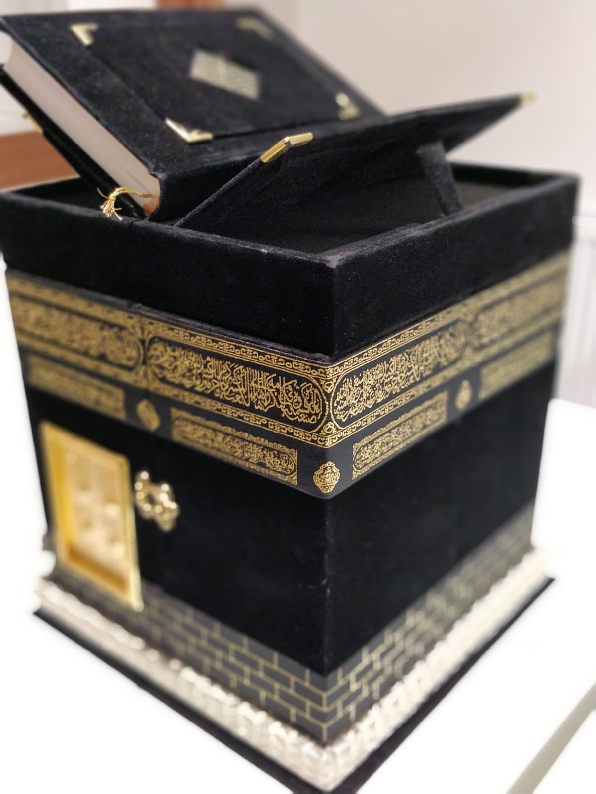 Holy Quran Kaba Velvet Islamic Art - jubbas.com